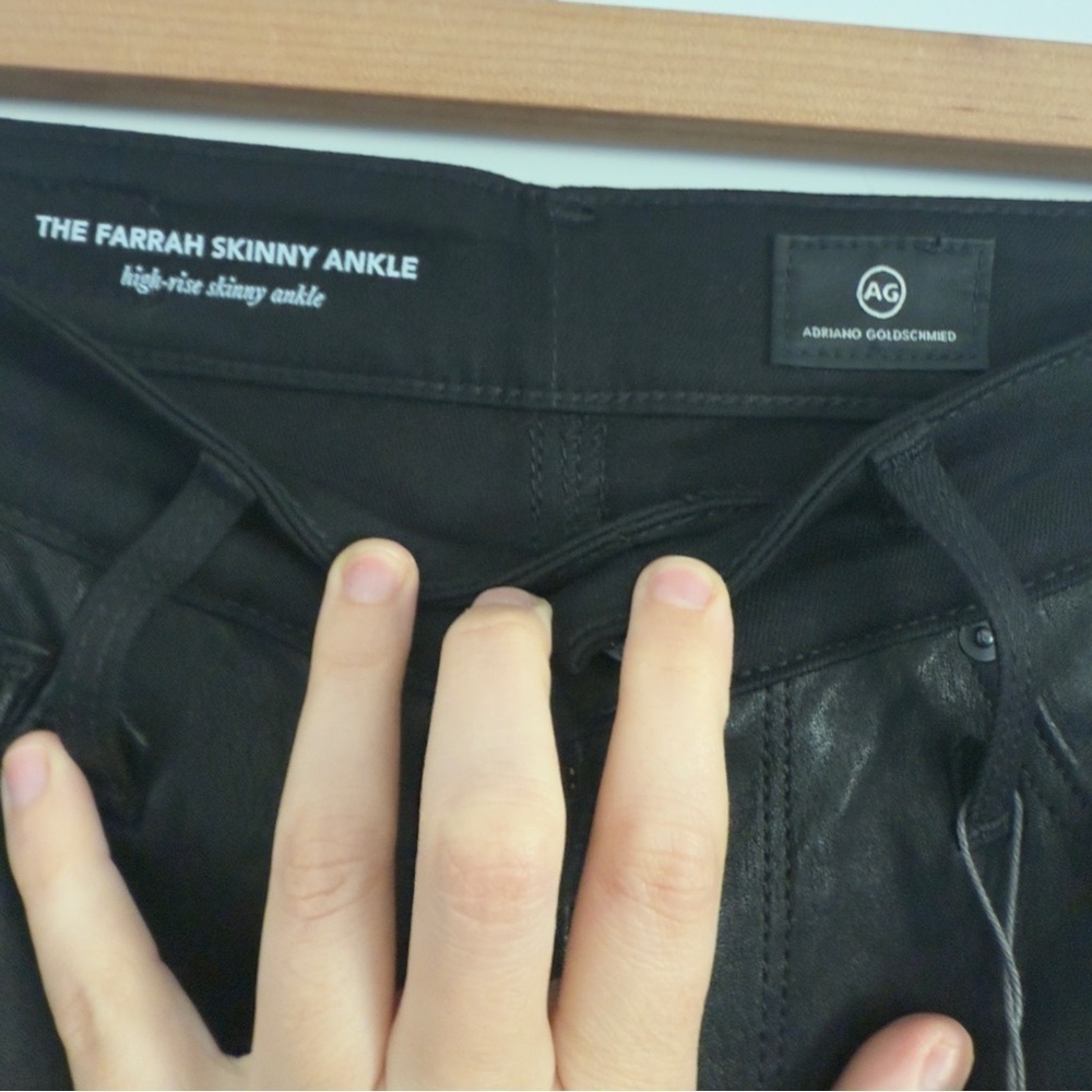 NWT AG Farrah Skinny Ankle High-Rise Faux Leather Front Denim Back Black Size:25 - Picture 4 of 4